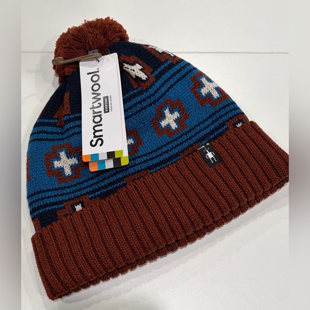 SmartWool Adult Paths Beanie Hat Merino Wool Fleece Lined Blue Deep Red NWT